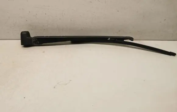 BMW 1 E81 E87 Rear wiper blade arm 7138507