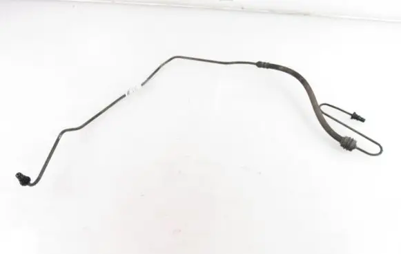Volkswagen PASSAT B6 Clutch pipe/line 8W0721477