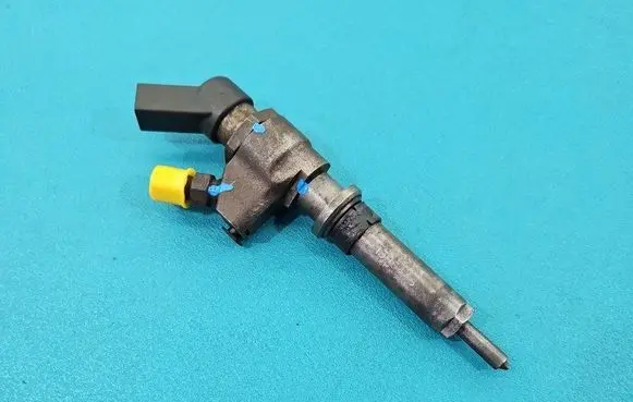 Fuel injector