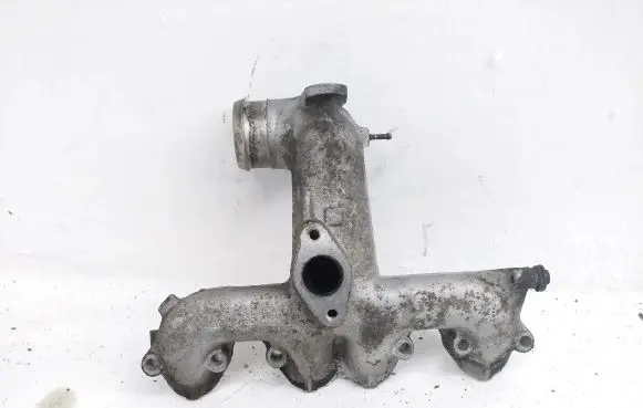 Volkswagen PASSAT B4 Intake manifold 028129713J