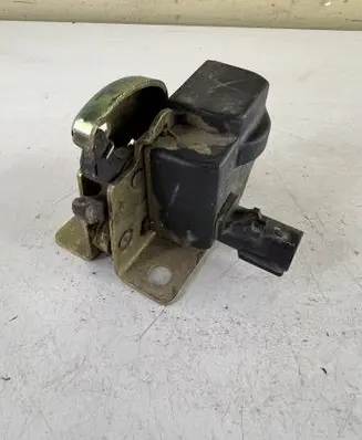 Jeep Grand Cherokee (WJ) Tailgate window lock/catch/latch 