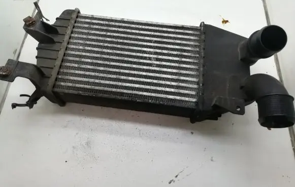 Opel Zafira B Intercooler radiator