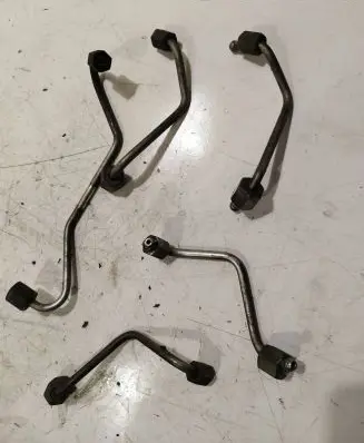 Hyundai Santa Fe Fuel injector supply line/pipe 