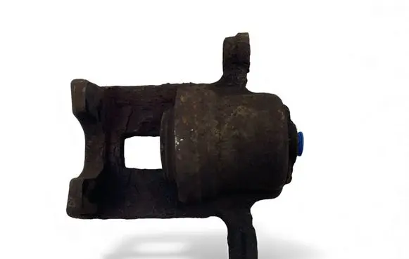 Nissan Qashqai Rear brake caliper