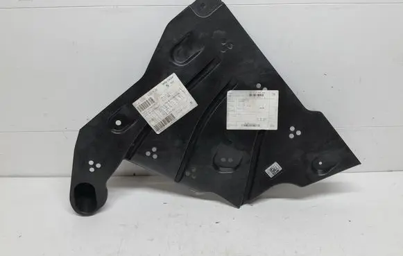 BMW X1 U11 Rear underbody cover/under tray 51758498388 8498388