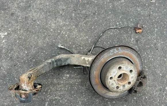 BMW X3 E83 Rear wheel hub spindle/knuckle 