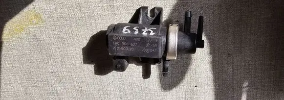 Audi A4 S4 B7 8E 8H Turbo solenoid valve 1H0906627