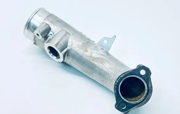 Coolant pipe/hose