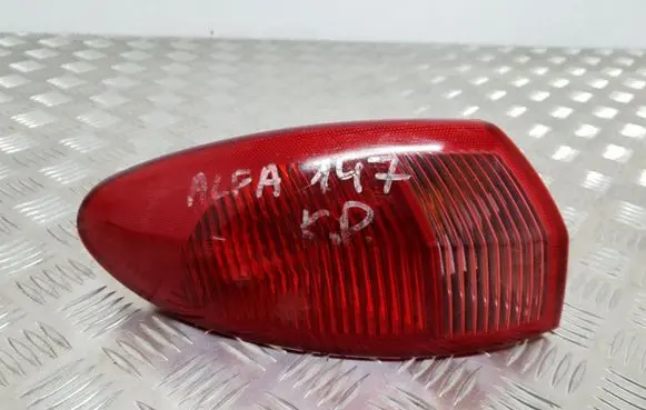 Alfa Romeo 147 Rear/tail lights 46556349