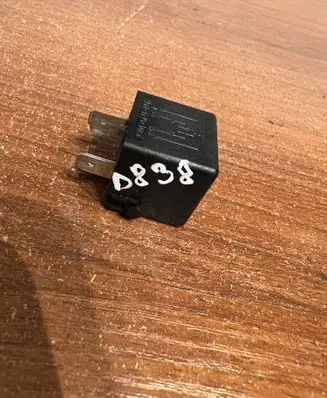 Mercedes-Benz SL R129 Other relay A002542131 D838