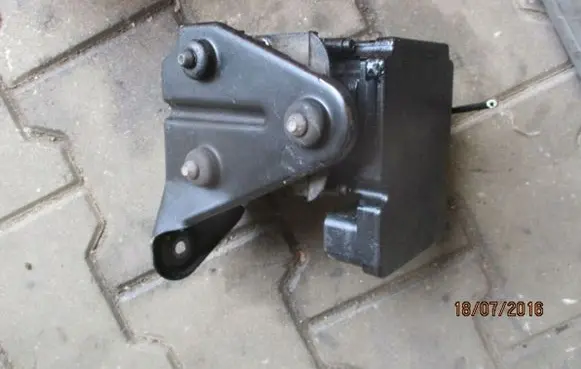 Volkswagen Transporter - Caravelle T5 ABS Pump 7E0907379H