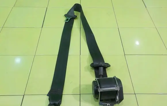 Dacia Sandero II Front seatbelt 868854701R BEZPIECZENSTWA