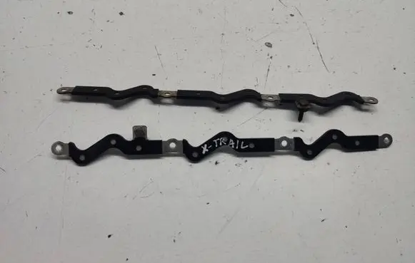 Nissan X-Trail T30 Plug wire 