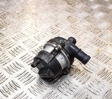 Jaguar I-Pace Electric auxiliary coolant/water pump