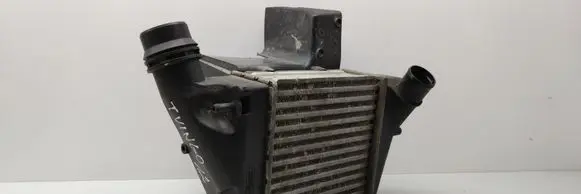 Renault Twingo II Intercooler radiator 8200369311
