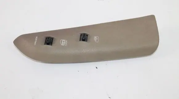Chrysler Sebring (FJ - JX) Front door window switch trim 39754D 5269482