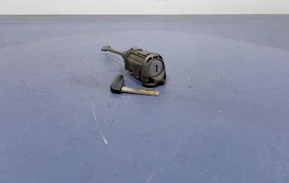 Renault Espace - Grand espace IV Front door lock 