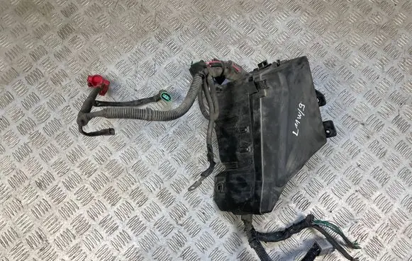Subaru Legacy Fuse box set MB502106B