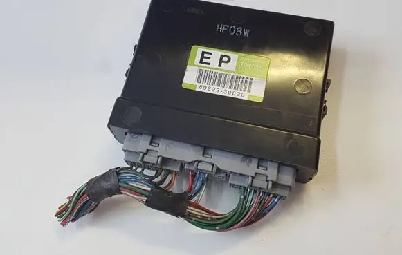 Lexus GS 300 400 430 Door control unit/module 8922330020