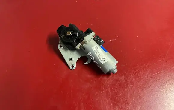 BMW X3 F25 Seat adjustment motor P0120010705 0130002632 P11259101