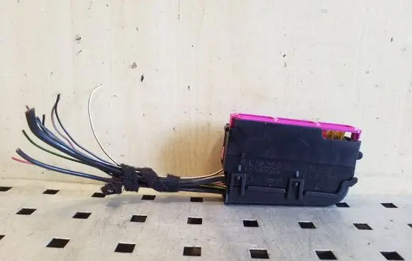 Audi A5 Sportback 8TA Fuse module 4H0941824