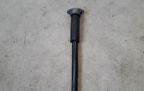 Mercedes-Benz CLS C257 Rear shock absorber/damper A2133201630