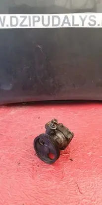 Mitsubishi Pajero Power steering pump