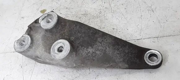Opel Insignia A Engine mounting bracket 13228256