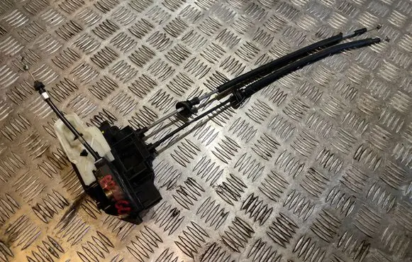 Hyundai Santa Fe Rear door lock 814202B000