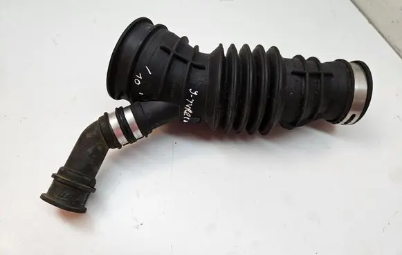 Ford Mondeo MK V Turbo air intake inlet pipe/hose DS739R504MB