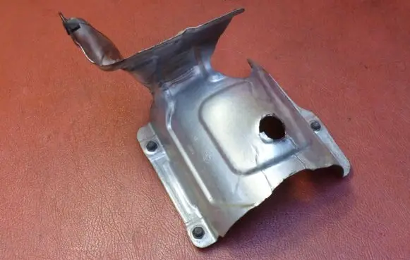 BMW 1 F20 F21 Heat shield in engine bay 7606648