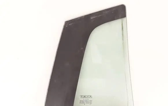 Rear vent window glass