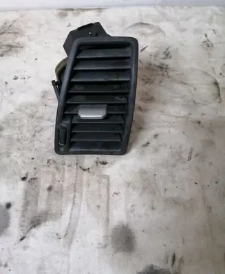 Volvo XC90 Dashboard side air vent grill/cover trim 3409399
