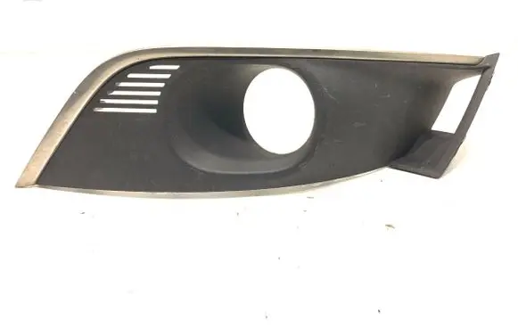 Renault Megane IV Front bumper lower grill 261A28562R