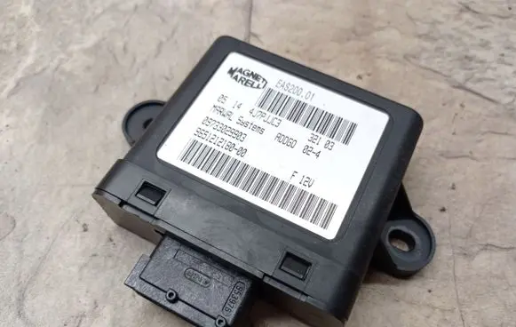 Peugeot 307 Fuel injection pump control unit/module 9651212180 965121218000 09733029903