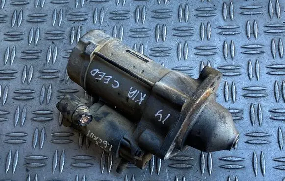 KIA Ceed Starter motor 361002A500 4280006760