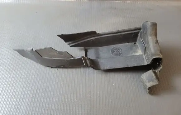 Volkswagen ID.4 Wiper trim 11A819335