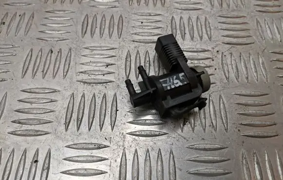 Audi A4 S4 B7 8E 8H Vacuum valve 1K0906283A