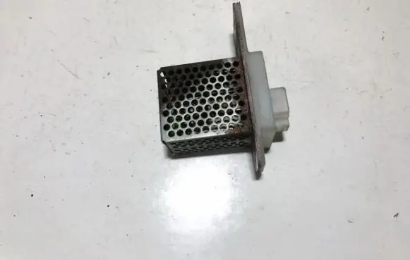 Mitsubishi Pajero Sport I Heater blower motor/fan resistor