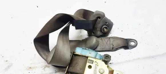 KIA Carnival Front seatbelt