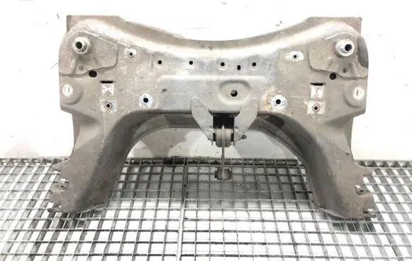 Renault Clio IV Front subframe