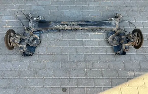 Renault Megane III Rear axle beam 