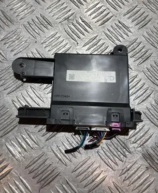 Toyota Yaris XP210 Air conditioner control unit module 88650-K0121