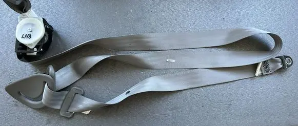 Nissan Patrol Y61 Third row seat belt 89845VB300