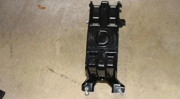 Battery bracket