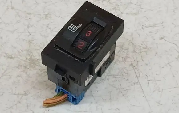 Peugeot 508 Seat heating switch 98019841ZD