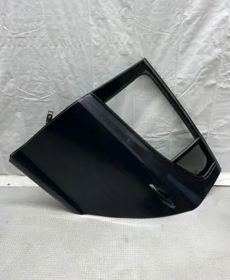 KIA Stinger Rear door 