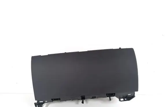 Glove box