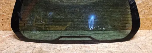 Opel Zafira A Rear windscreen/windshield window