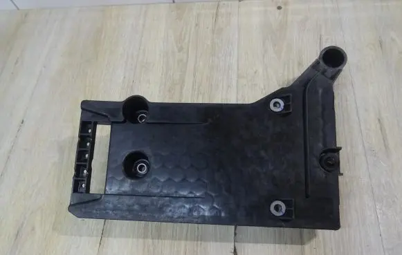 Audi Q3 8U Battery box tray 5QJ907509